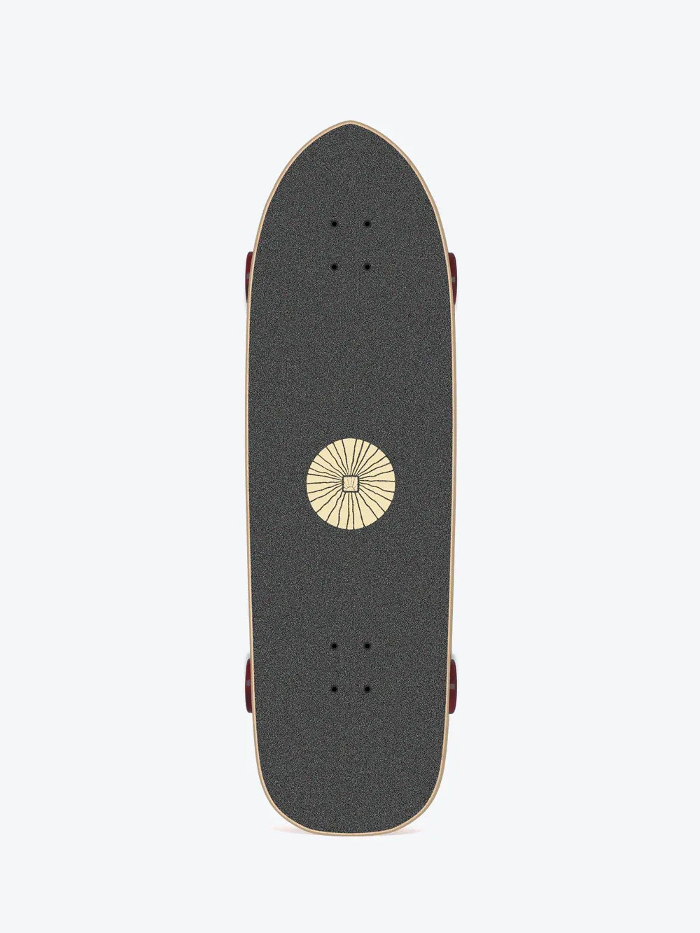 Detalle de la tabla ancha del Long Island Fog Haze 34, diseñada para ofrecer comodidad y diversión en cada giro.