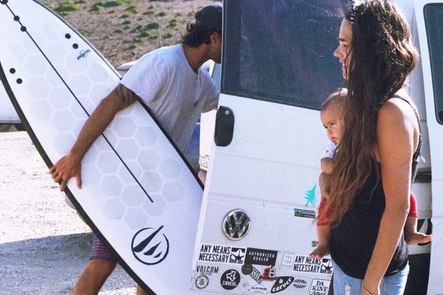Encuentra el equipamiento para tu escuela y tablas de surf de escuela