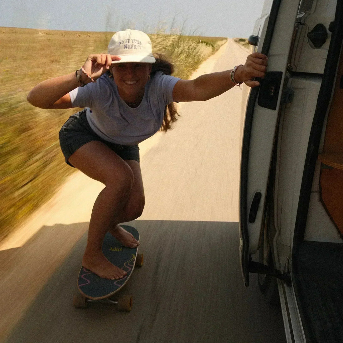 Qué es el surfskate: Mejores marcas, consejos y técnica para mejorar tu surf