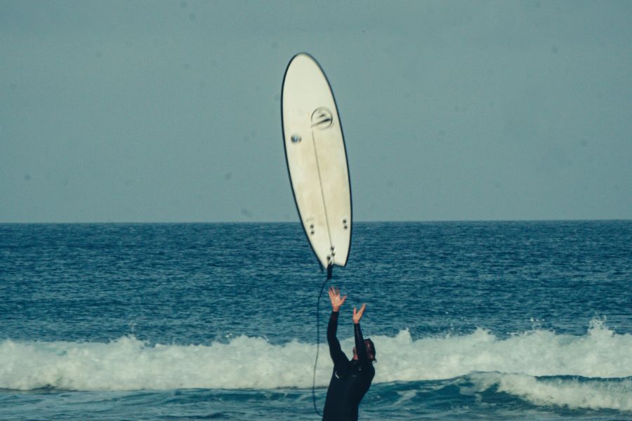 Descubre qué tabla de surf es mejor para iniciarse