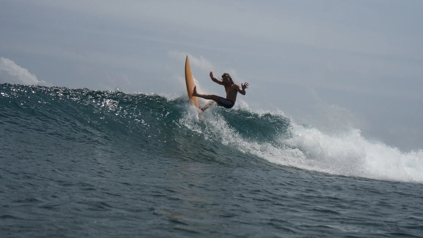 6.8 Epoxy Fiber Surfboard