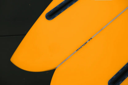 Tabla de Surf Fibra 6.4 Epoxy Naranja