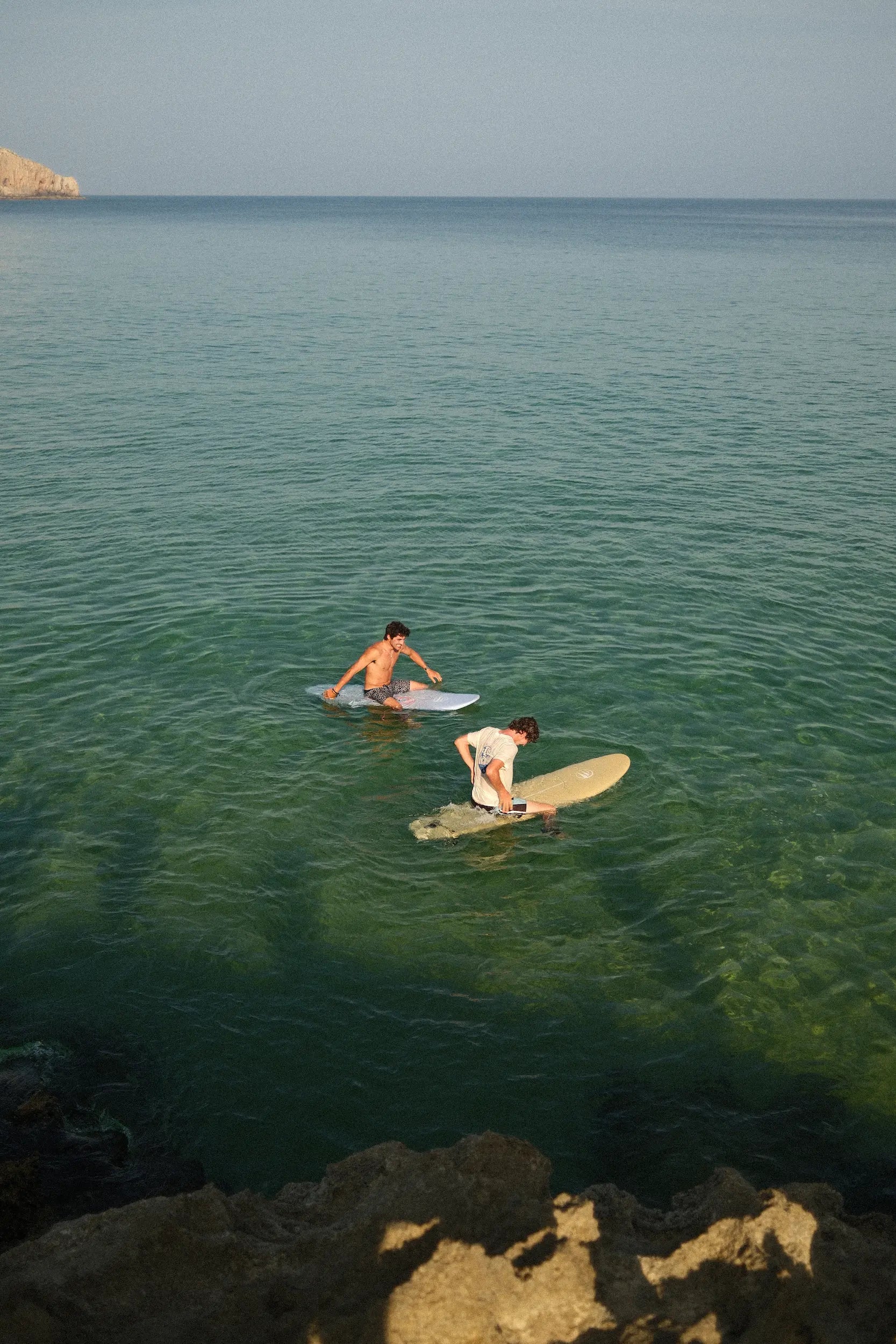 Tablas flysurf en el agua, sea calling 7.2