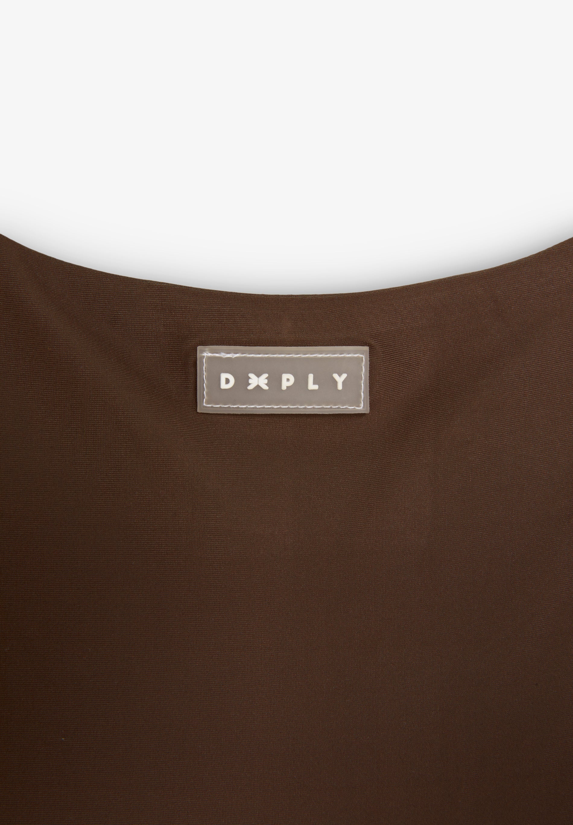 Bañador Deeply Mujer Limitless marrón, detalle del tejido