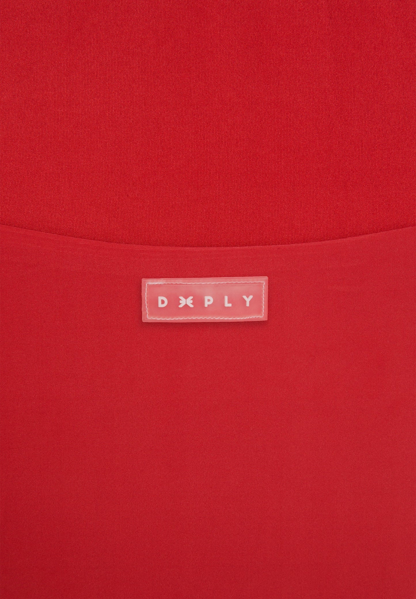 Bañador Deeply Mujer Essence rojo, detalle del tejido