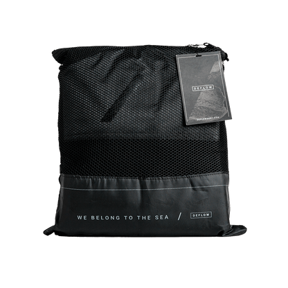 Funda tabla surf modelo Round dentro de su bolsa protectora