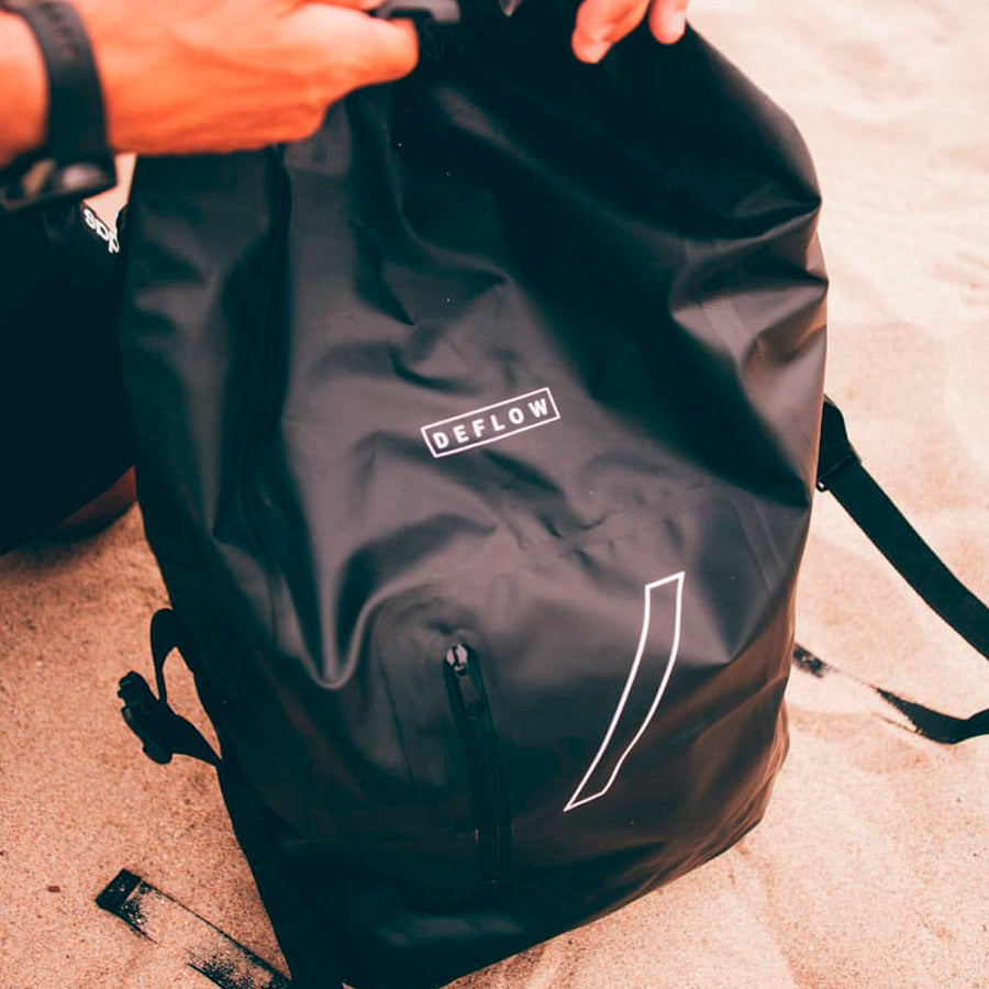 mochila estanca impermeable de deflow con 25 litros de capacidad