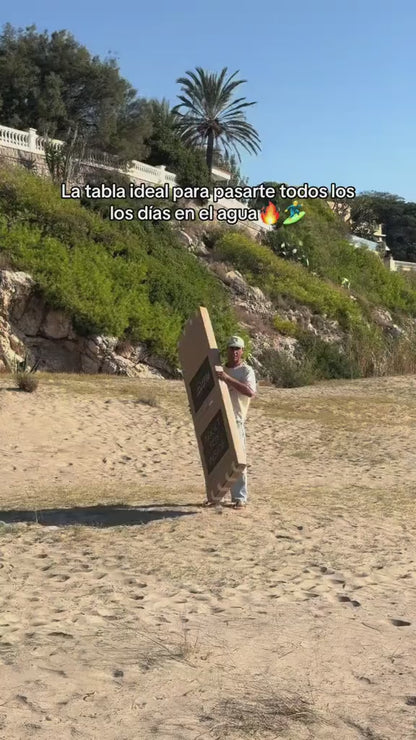 Unboxing de la tabla de surf de corcho azul do it your wave. 