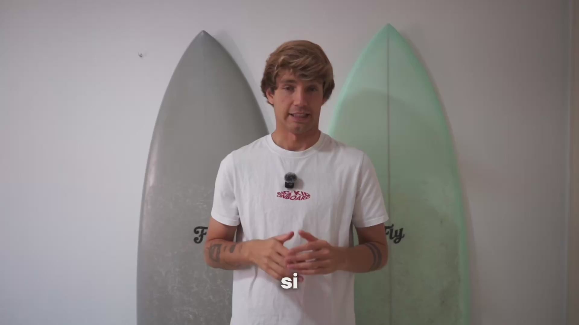 Cargar video: Video explicativo formación online surf fly academy