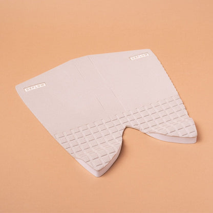 surfgrip para una tabla de surf tipo fish color blanco beige