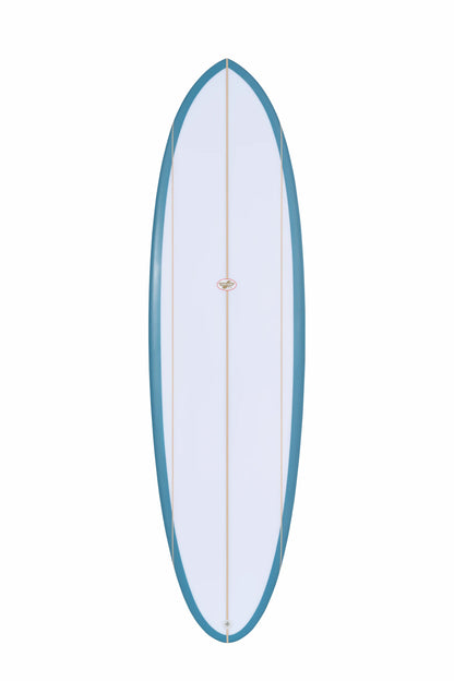 Perspectiva frontal de una tabla surf evolutiva fibra en color azul con acabado pulido.