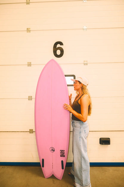 Tabla de surf Fibra Fish 6.4 Rosa