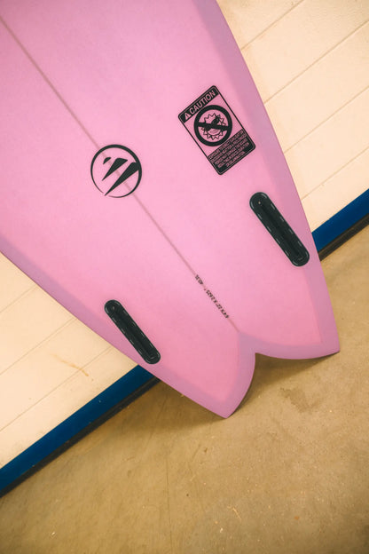 Tabla de surf Fibra Fish 6.4 Rosa