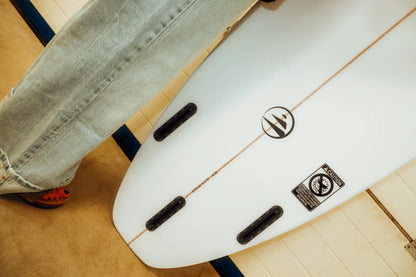 Tabla de surf Squash Blanca de Flysurf - detalle 7